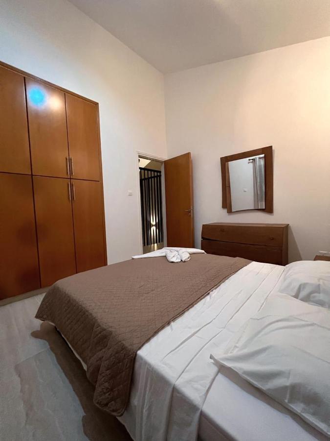 Oasi Rejuve Villa Meneou エクステリア 写真