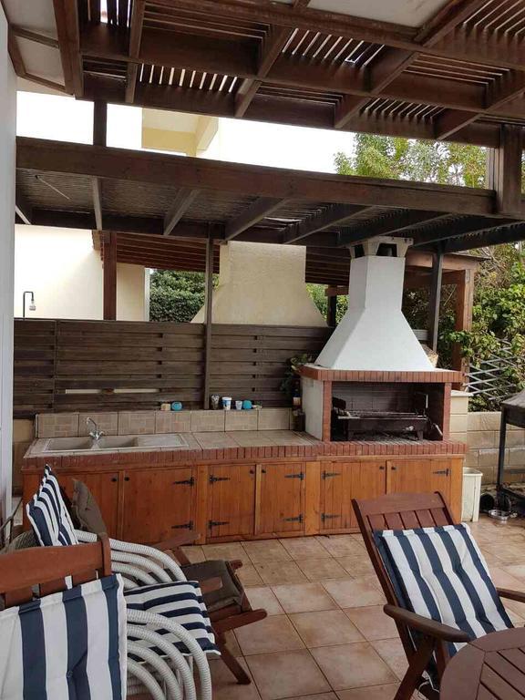 Oasi Rejuve Villa Meneou エクステリア 写真